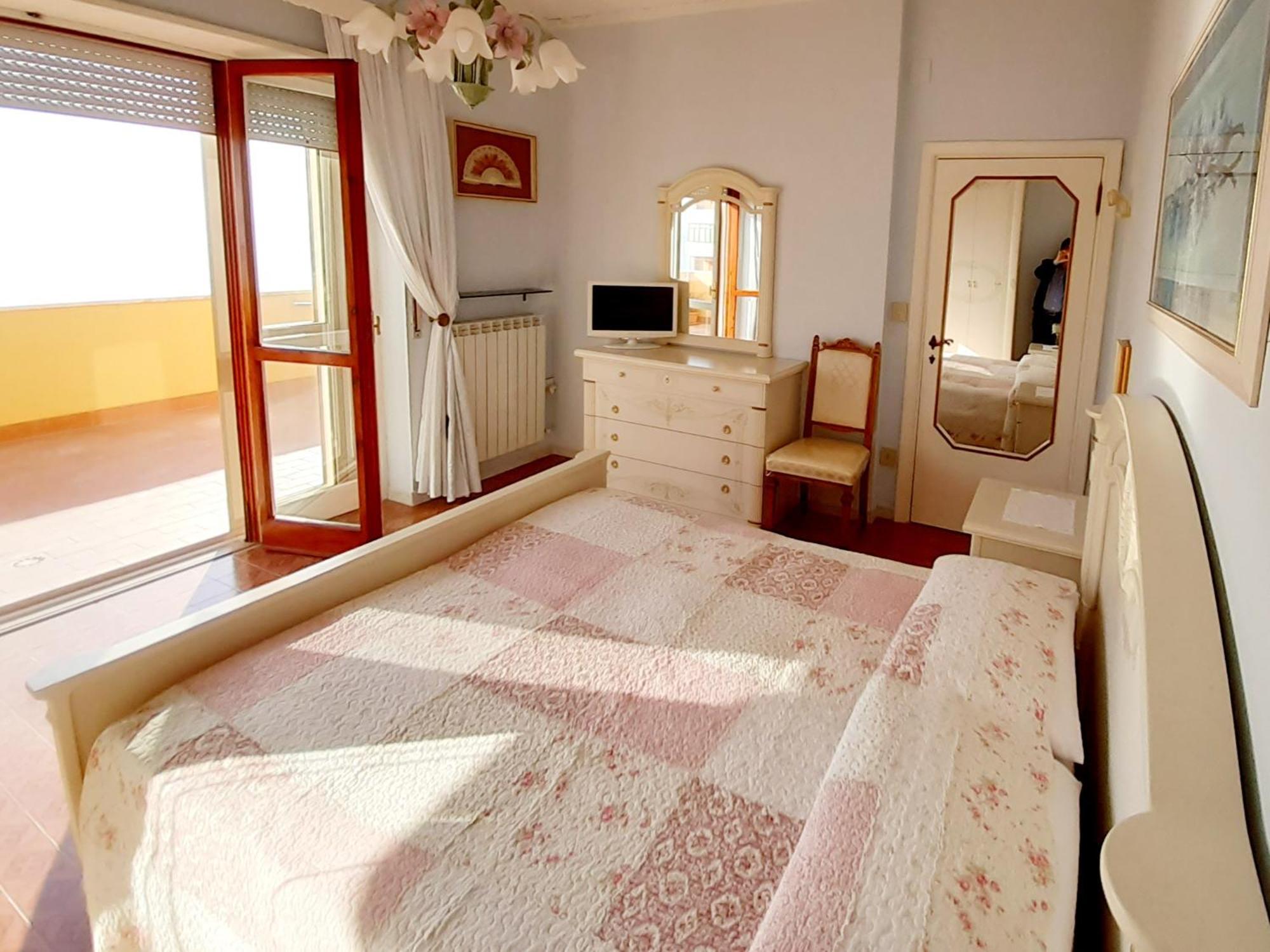 Apartamento La Terrazza Sul Mare Montesilvano Marina Exterior foto